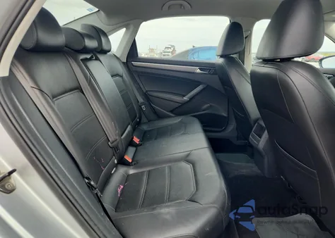 2017 Volkswagen Passat R-Line from USA, damaged, VIN 1VWDT7A35HC037353